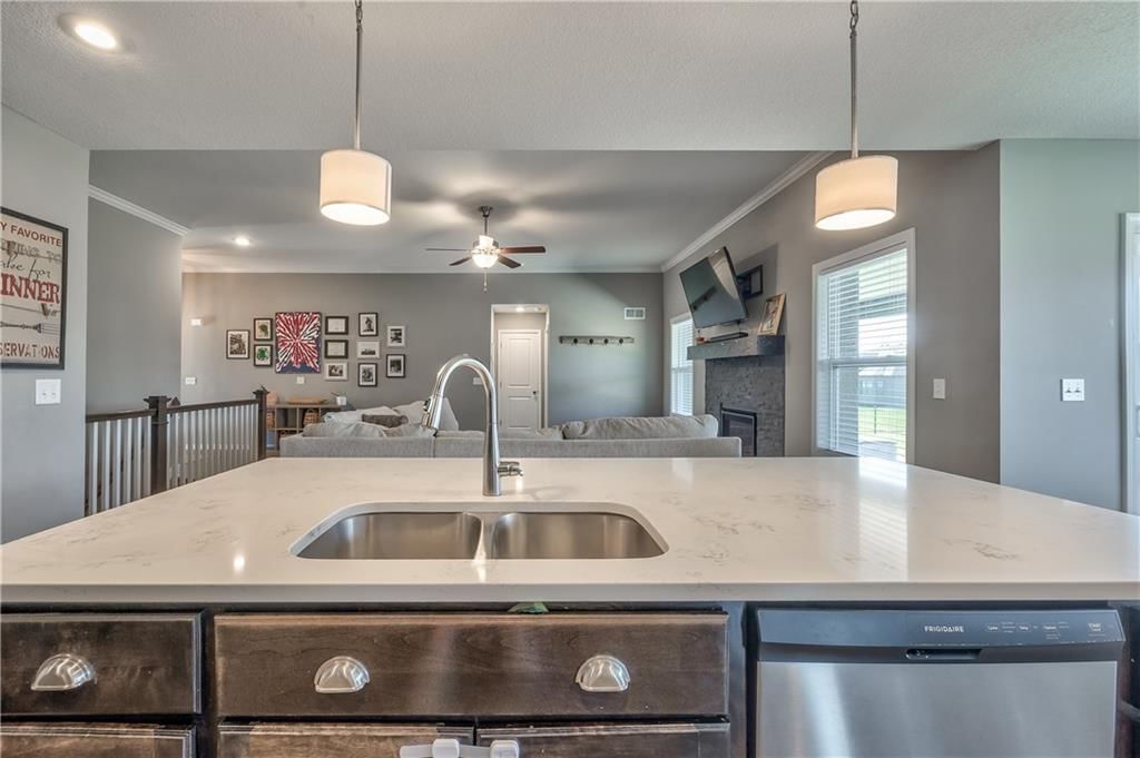 4246 Lakeview Terrace — photo 16