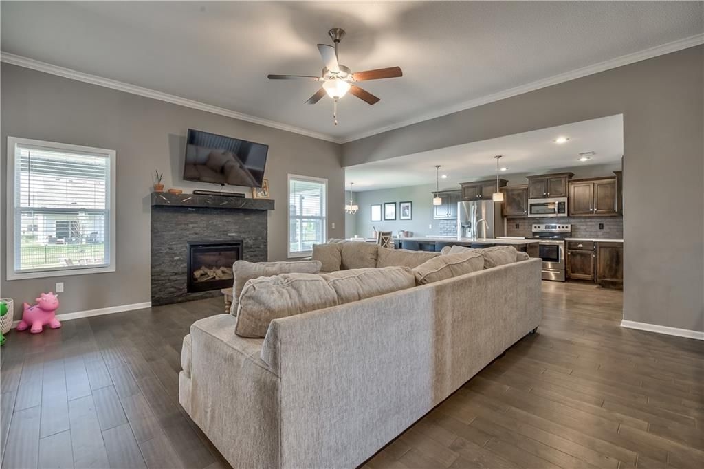 4246 Lakeview Terrace — photo 9