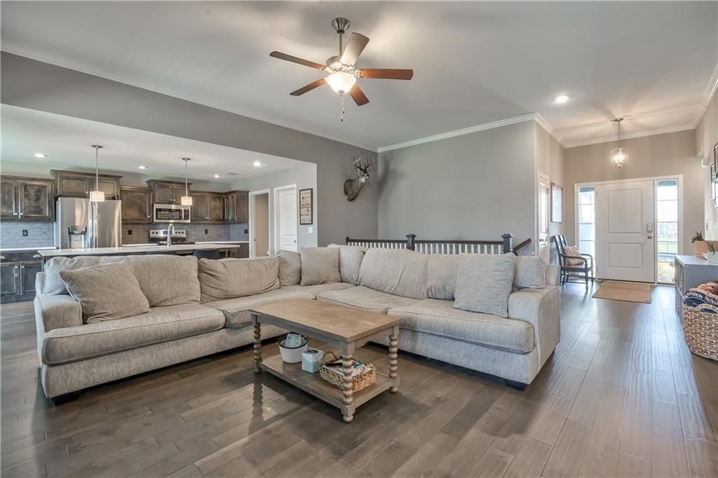 4246 Lakeview Terrace — photo 10