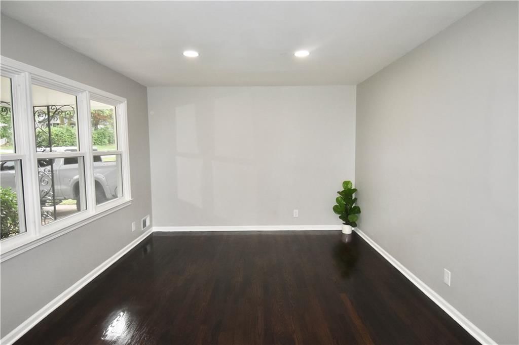 8101 Wayne Avenue — photo 4