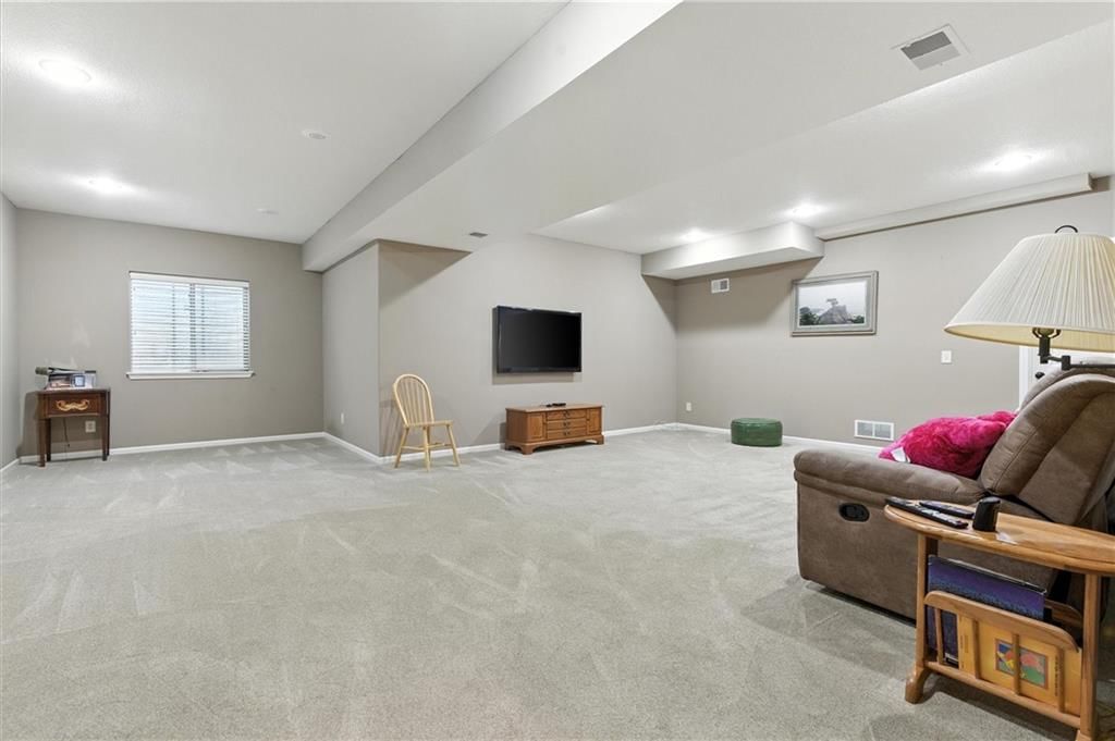 10120 N McKinley Avenue — photo 23