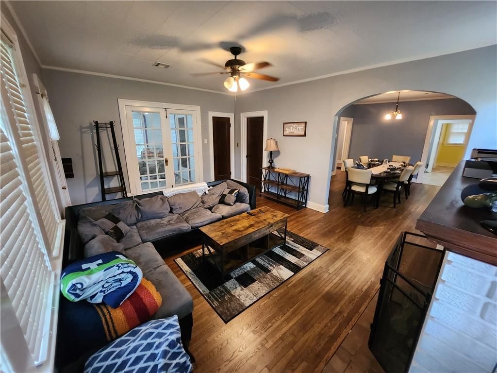709 S Park Boulevard — photo 3