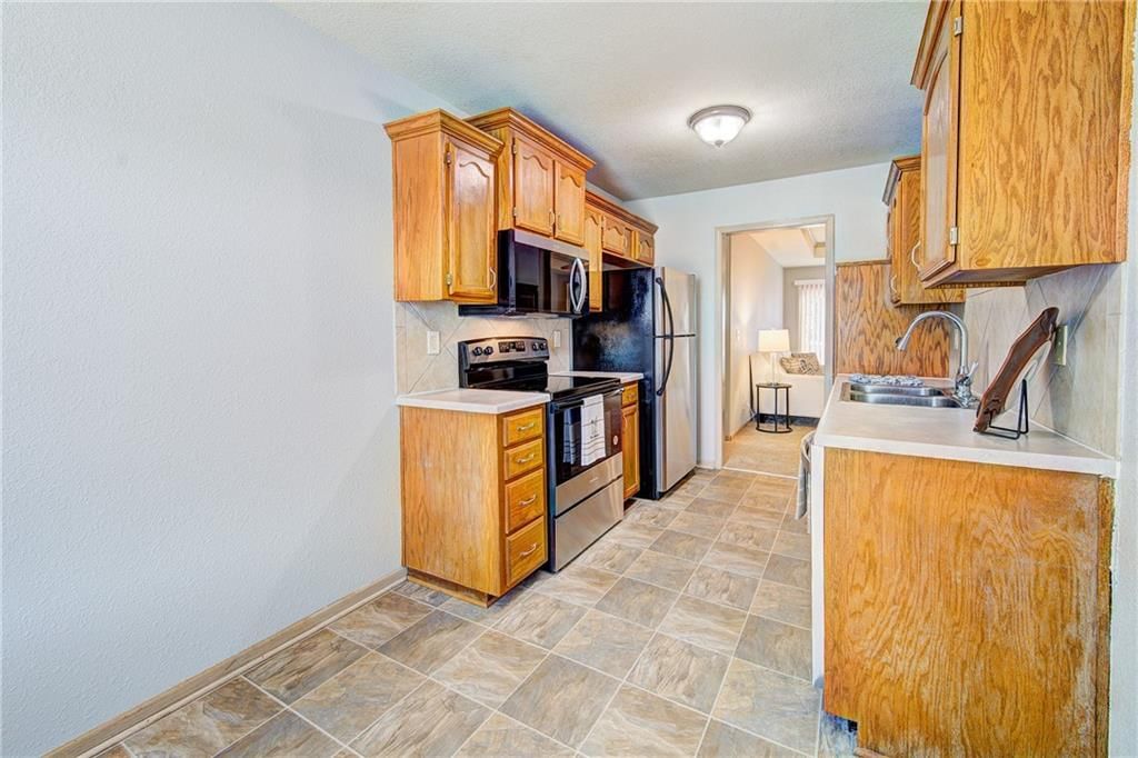1222 NW Ashley Drive — photo 10