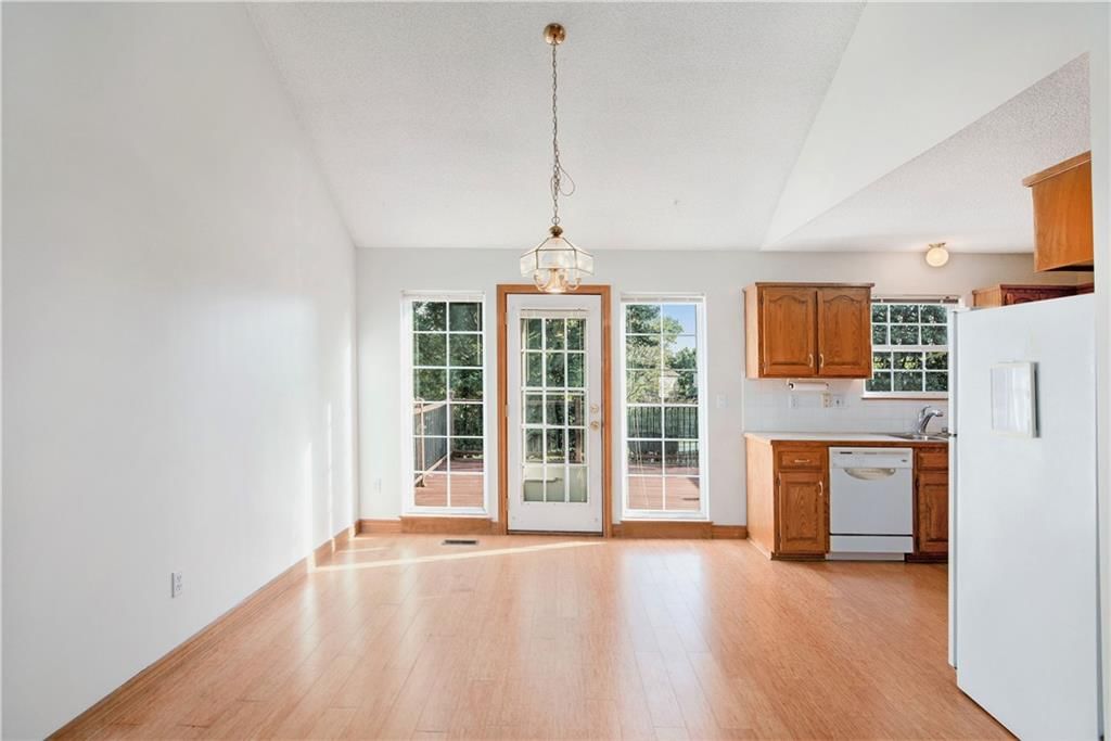 17611 W 111th Terrace — photo 9