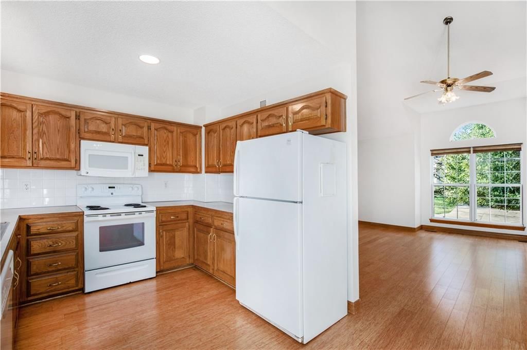 17611 W 111th Terrace — photo 10