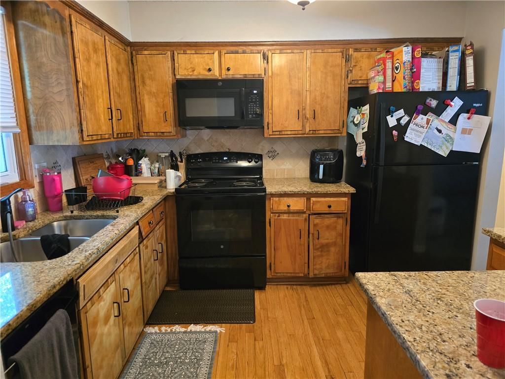 1615 SE Royal Street — photo 7