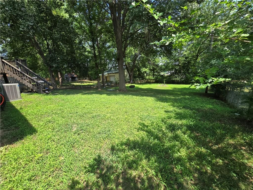 1615 SE Royal Street — photo 9