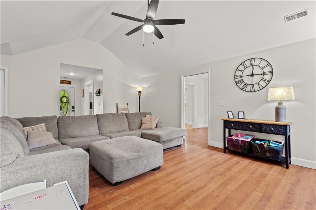 308 Marilyn Avenue — photo 6