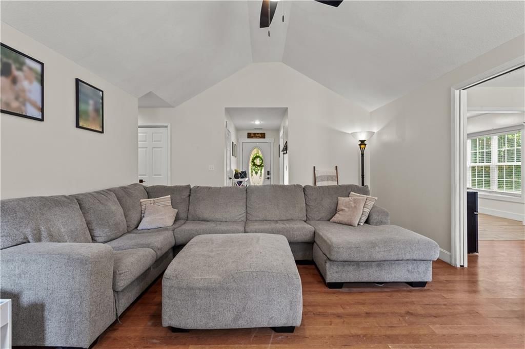 308 Marilyn Avenue — photo 7
