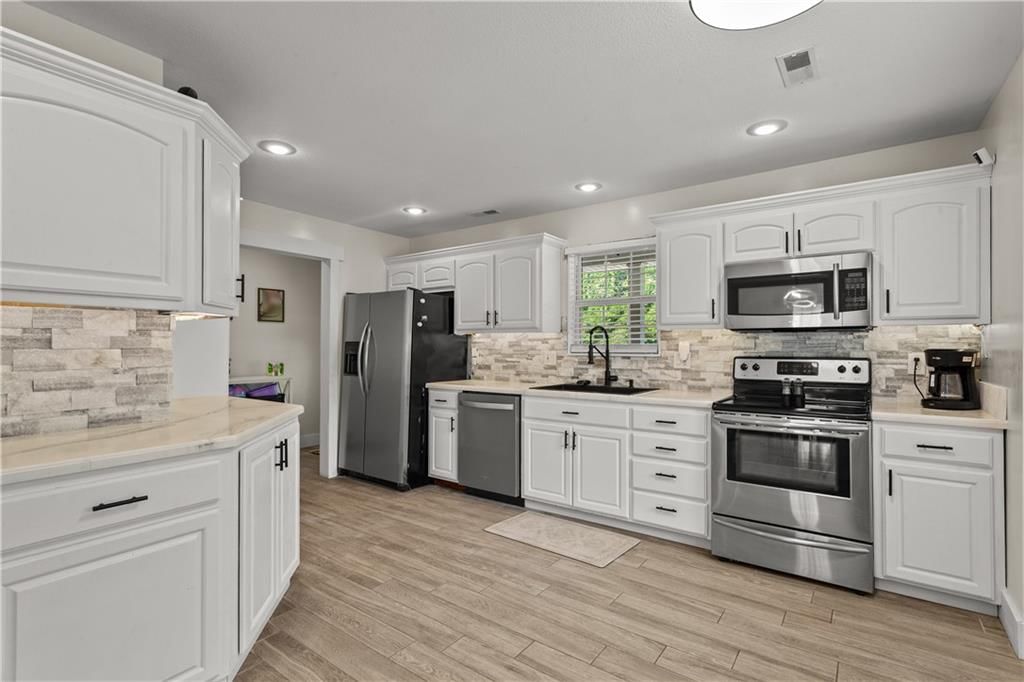 308 Marilyn Avenue — photo 10