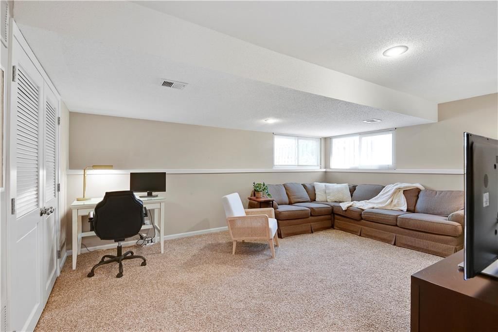 16113 S COLE Street — photo 18