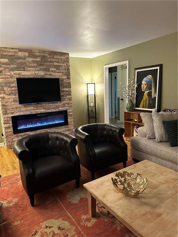 2715 Doniphan Avenue — photo 3