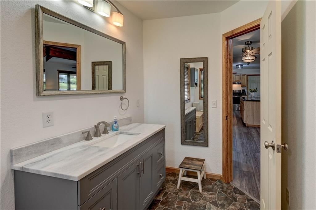 6171 NE Highway 69 N/A — photo 15
