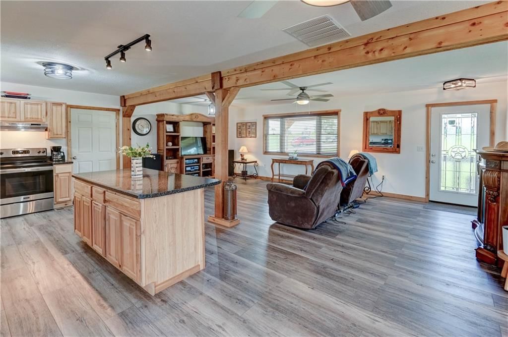6171 NE Highway 69 N/A — photo 5