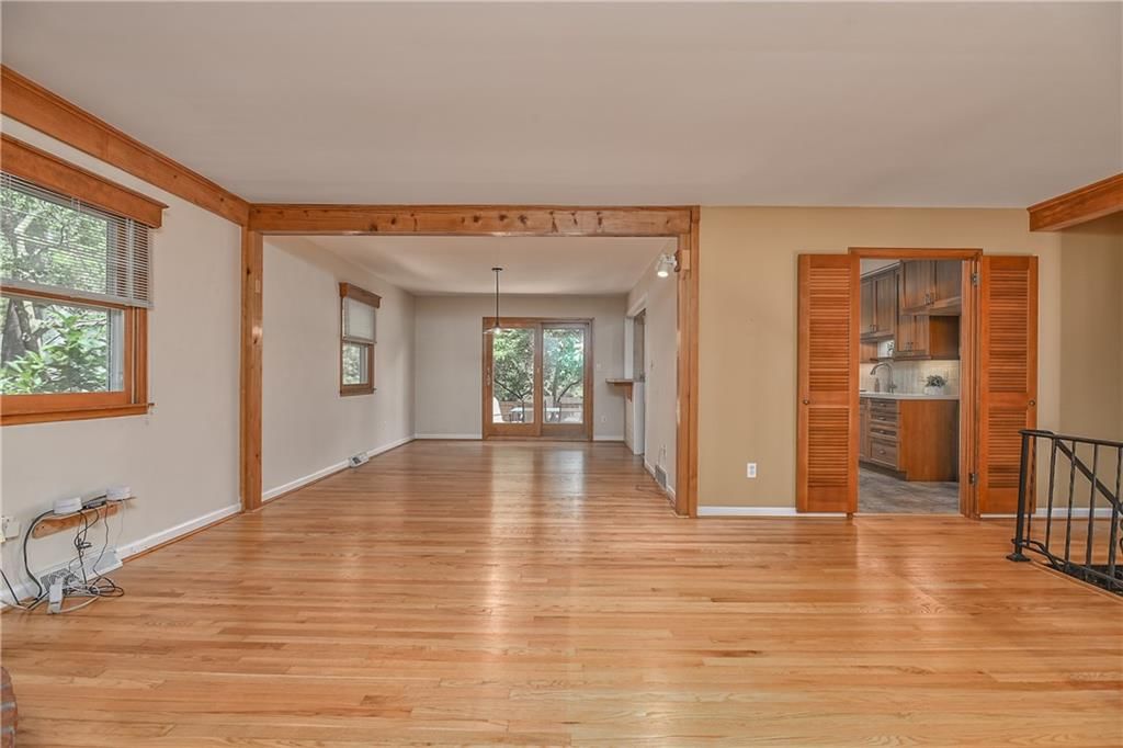 6442 W 74th Street — photo 9