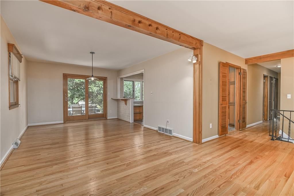 6442 W 74th Street — photo 10