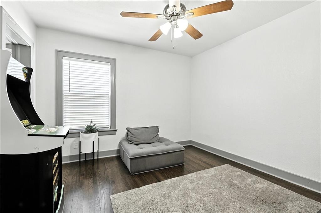 101 S Fairview Avenue — photo 20