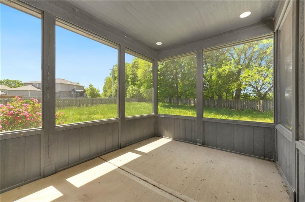 28617 W 162nd Terrace — photo 41