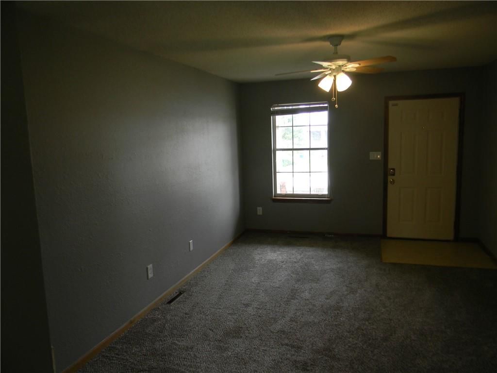 725 SE 10th Street — photo 5
