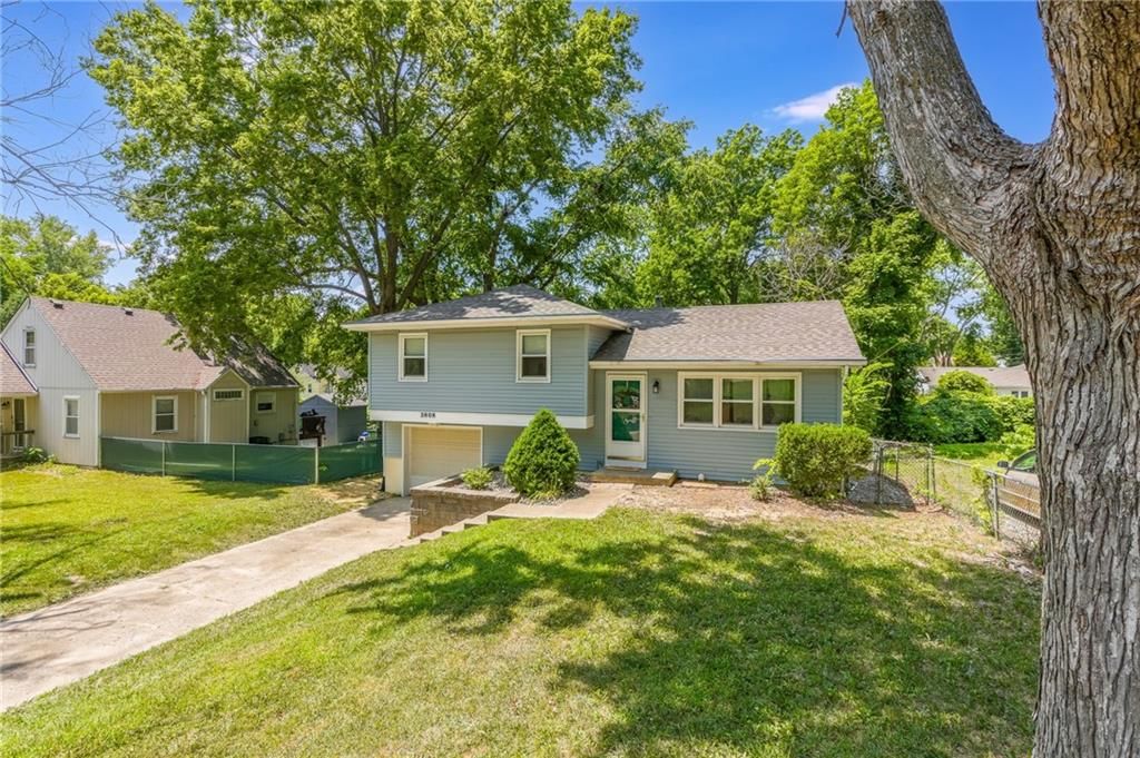 3808 N Garfield Avenue — photo 2