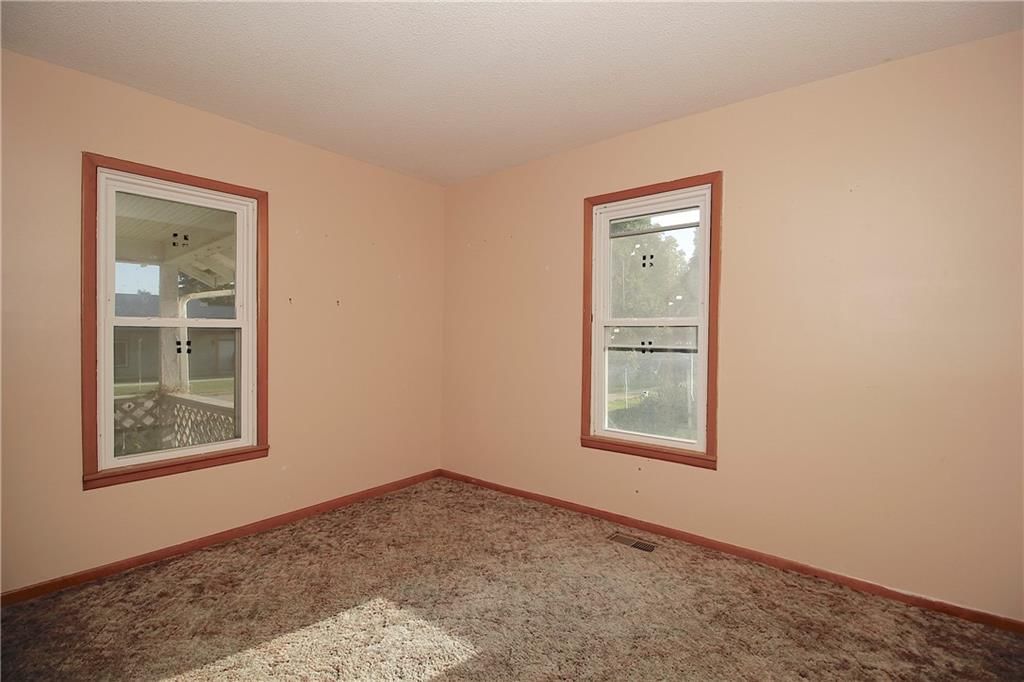 445 E 3rd Avenue — photo 12