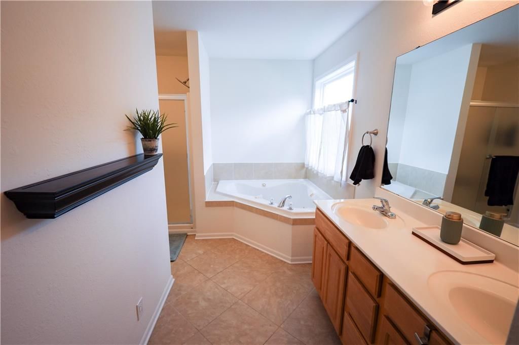630 SW Shadow Glen Court — photo 21