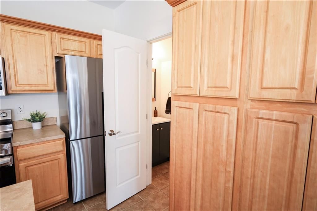 630 SW Shadow Glen Court — photo 6