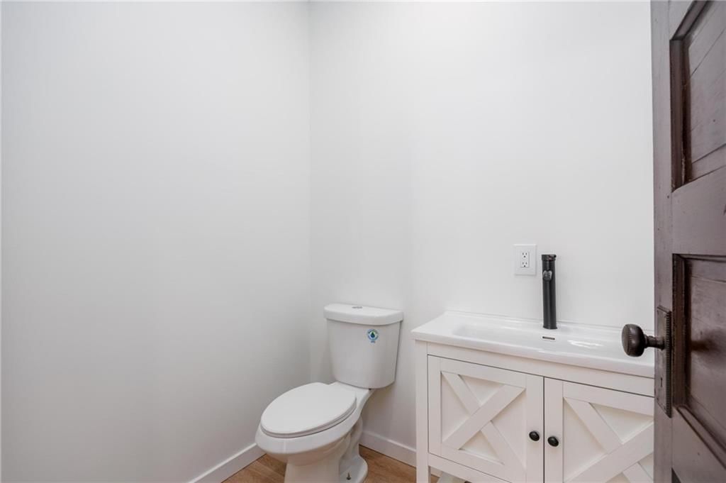308 W Pine Street — photo 11