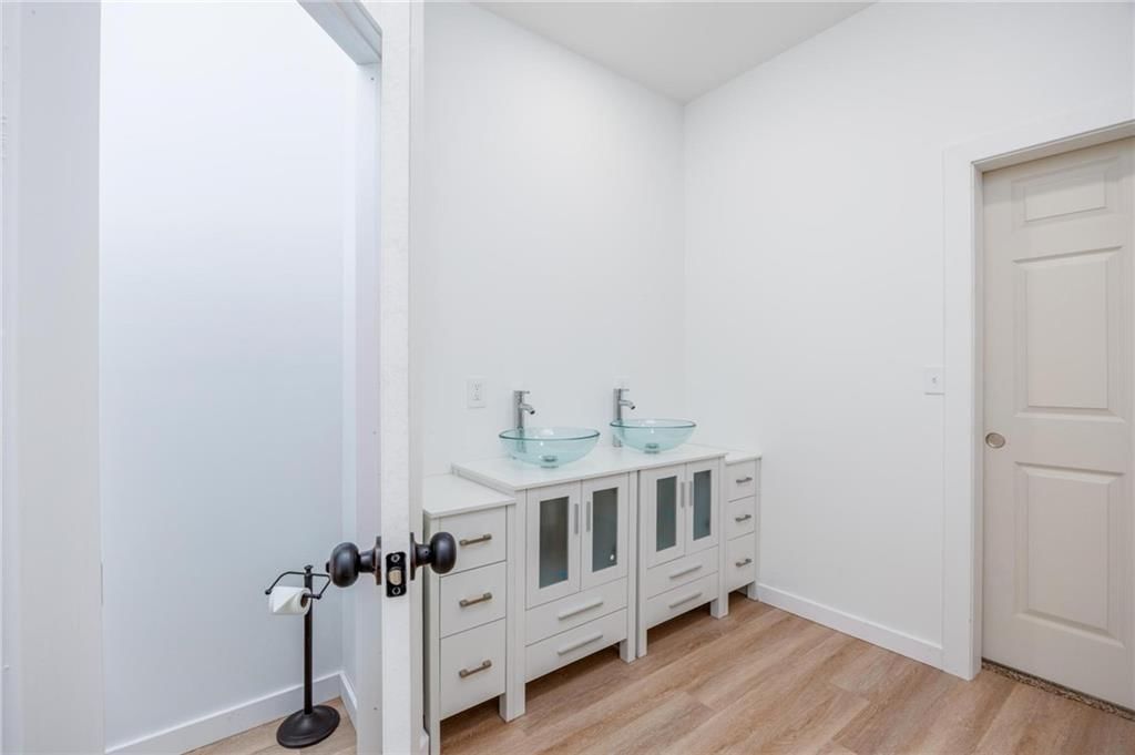 308 W Pine Street — photo 13