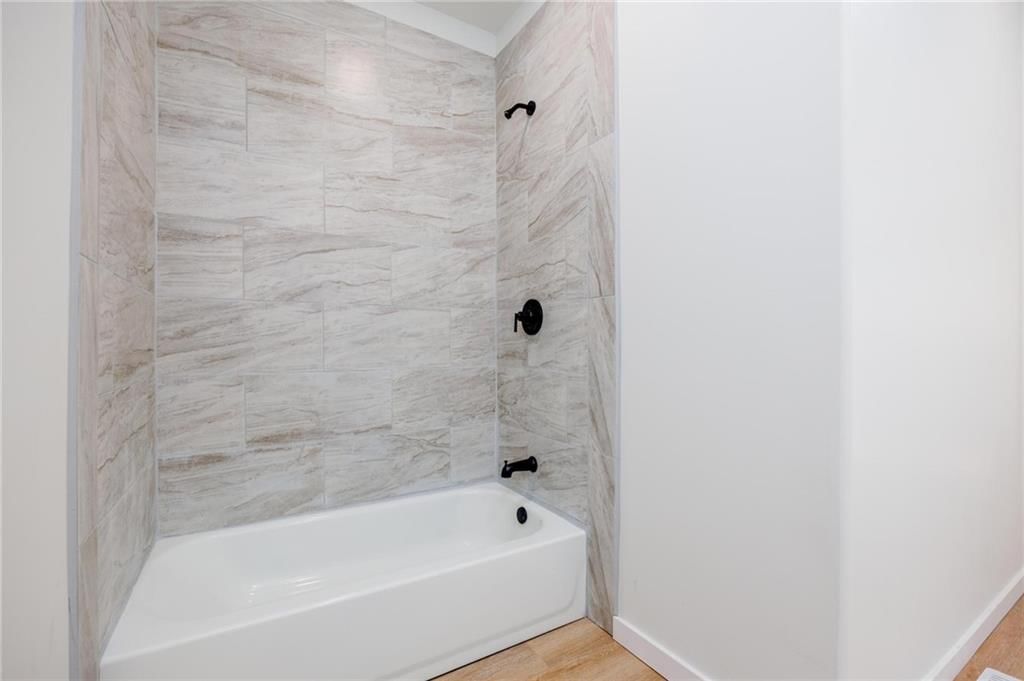 308 W Pine Street — photo 15