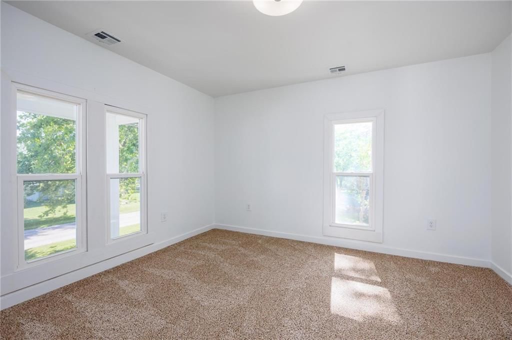 308 W Pine Street — photo 30