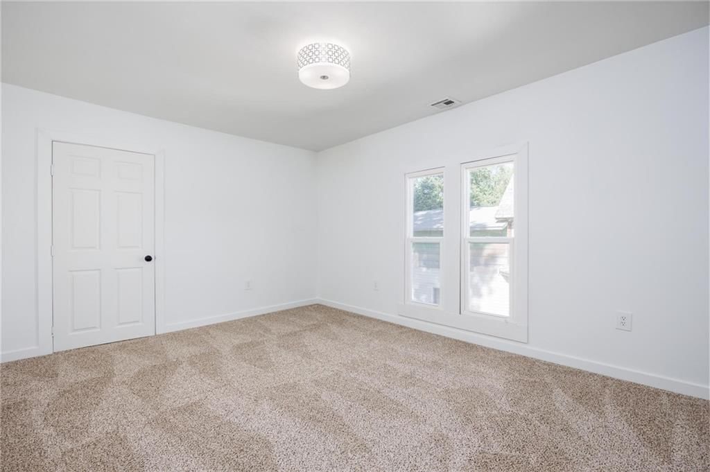 308 W Pine Street — photo 31