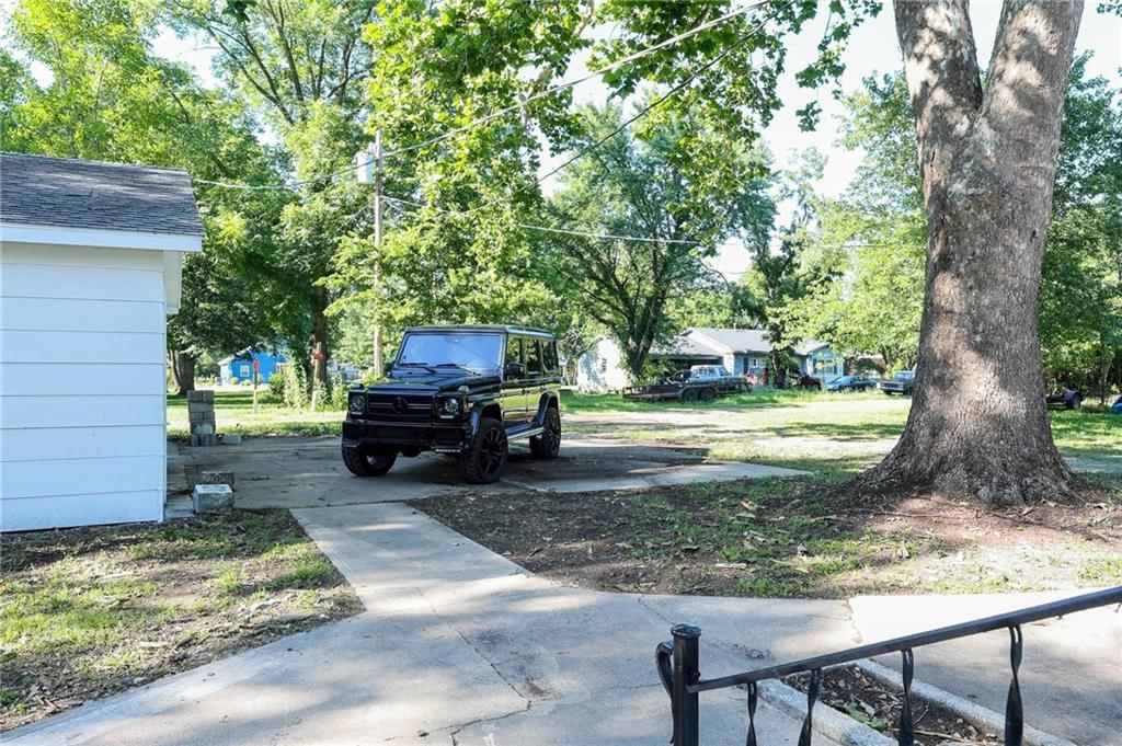 308 W Pine Street — photo 39