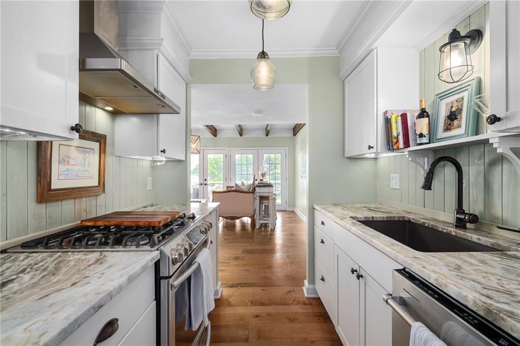 202 NE Bayview Drive — photo 14