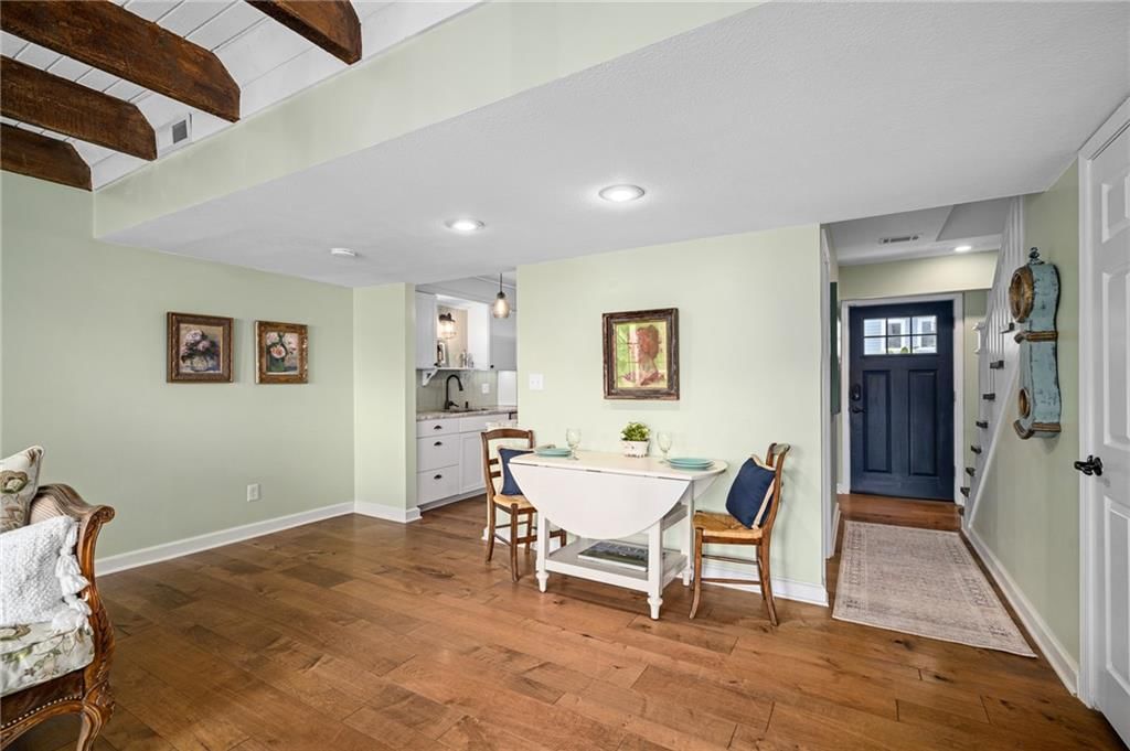 202 NE Bayview Drive — photo 16