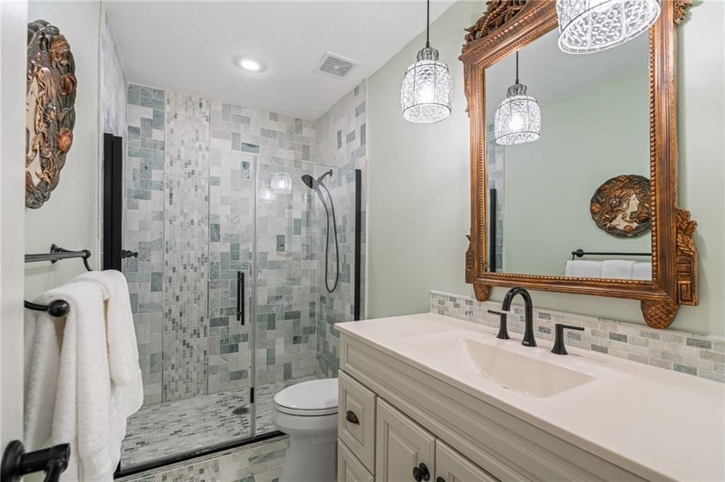 202 NE Bayview Drive — photo 24