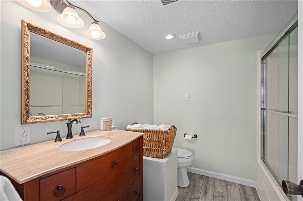 202 NE Bayview Drive — photo 34