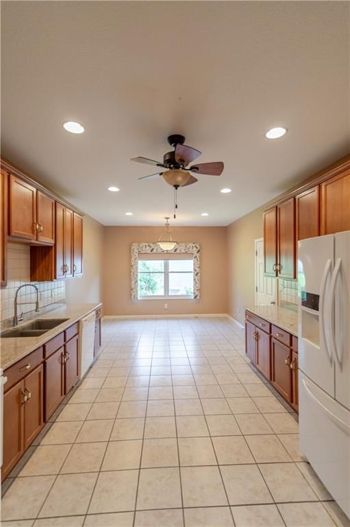 1501 Park Place — photo 14
