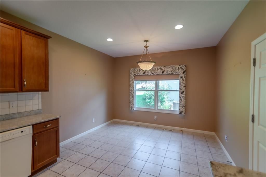 1501 Park Place — photo 16