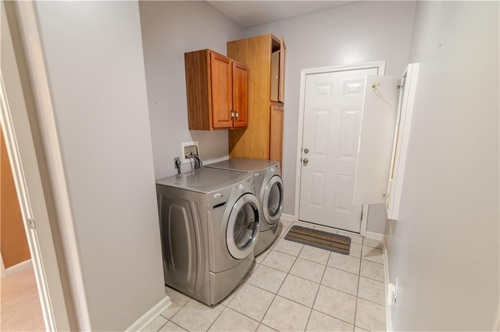 1501 Park Place — photo 36