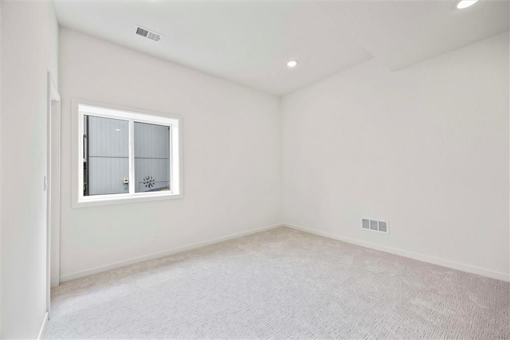 1319 Granton Lane — photo 37
