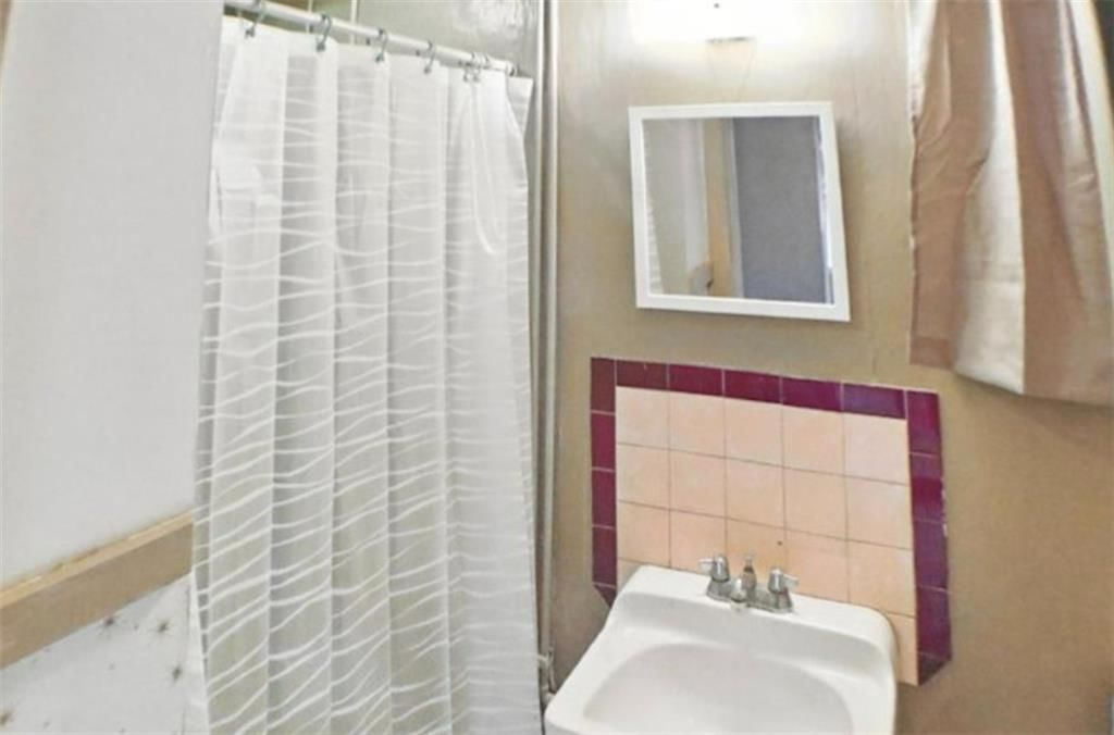 1403 W Bryson Street — photo 25