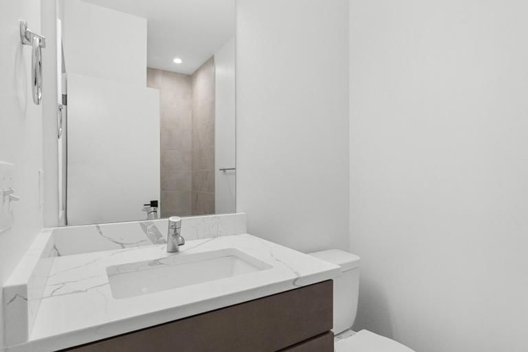 1027 Pacific Street — photo 4