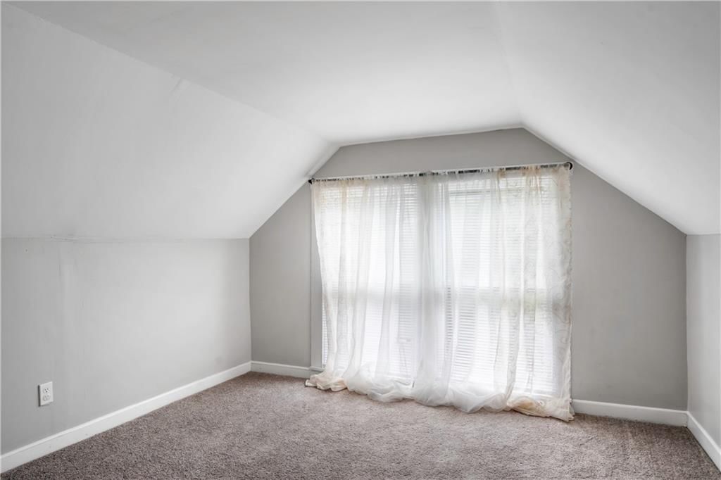 411 N Kensington Avenue — photo 26