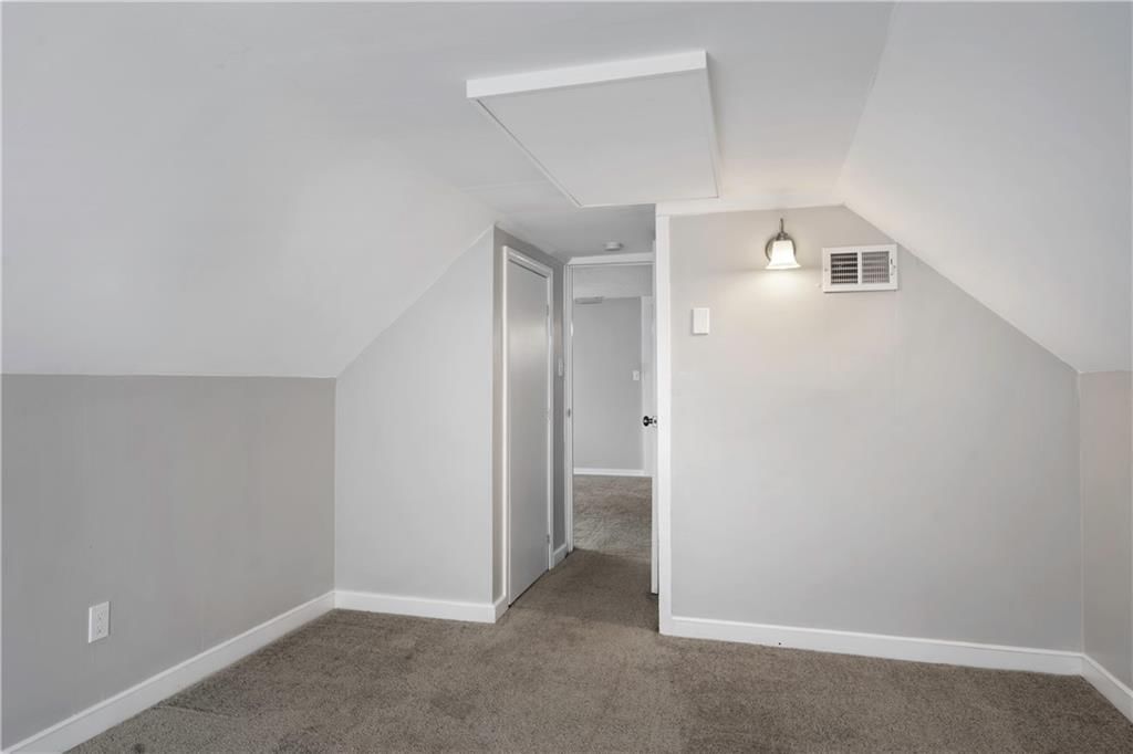 411 N Kensington Avenue — photo 27
