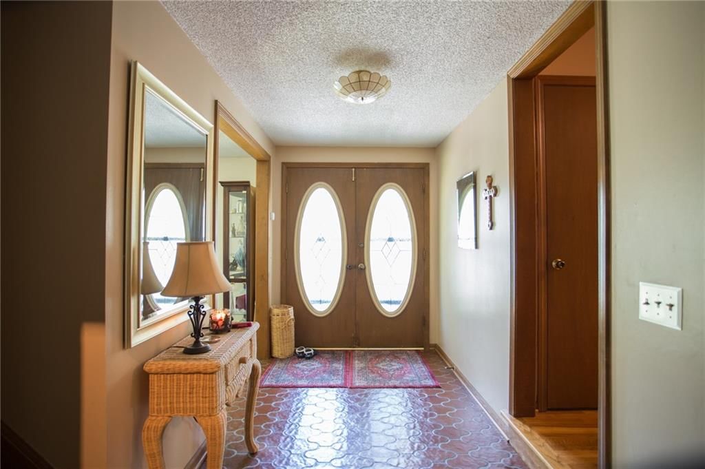 10513 W 70th Terrace — photo 5