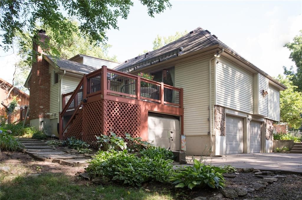 10513 W 70th Terrace — photo 46