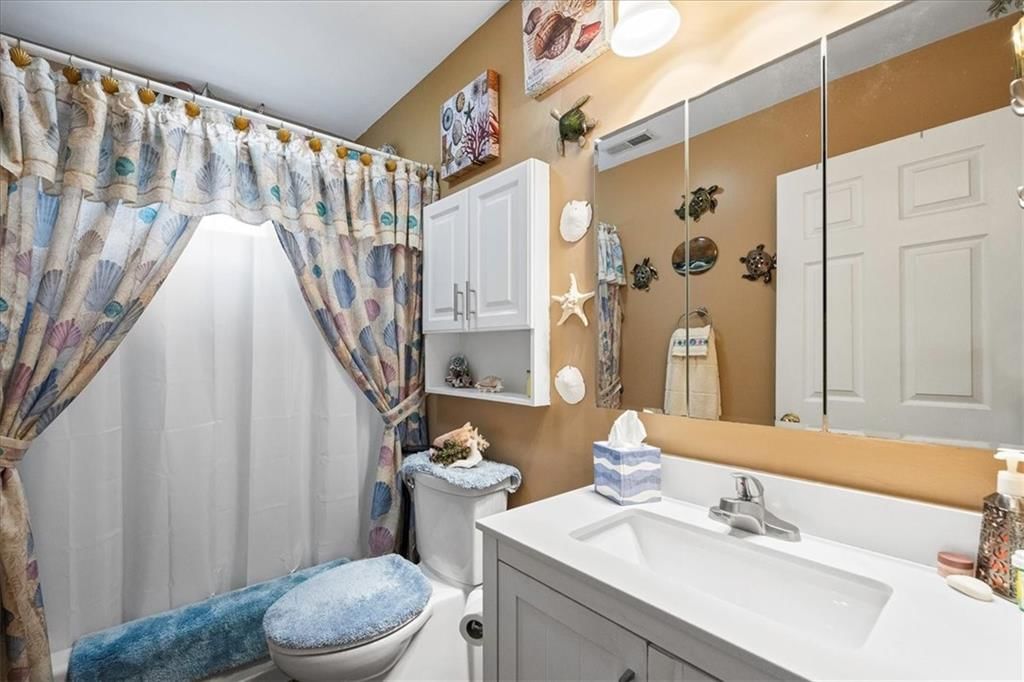 1047 S 55th Terrace — photo 16