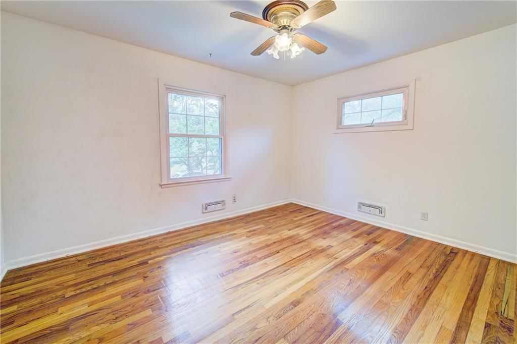 9534 Grandview Street — photo 20