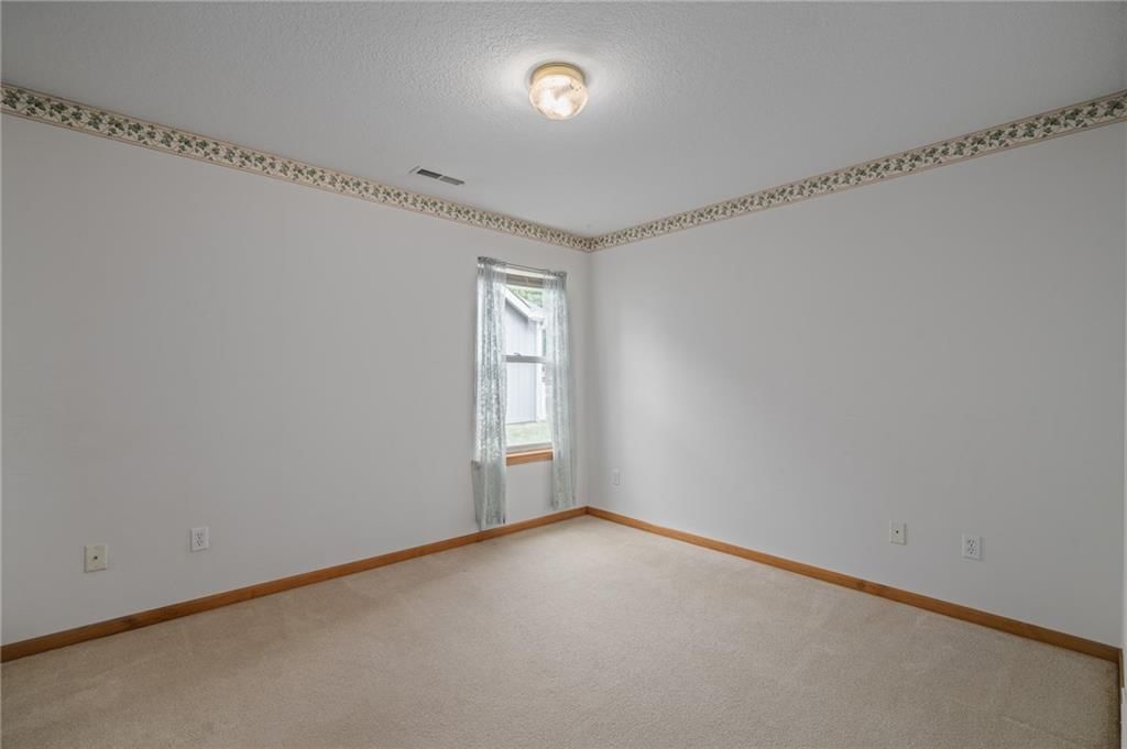 2305 Brett Drive — photo 34
